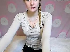 18yo The Beautiful Pussy In Action